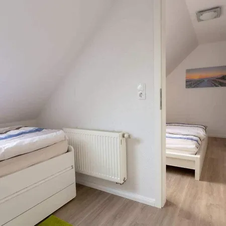 With 2 Bedrooms Norddeich (Norden)