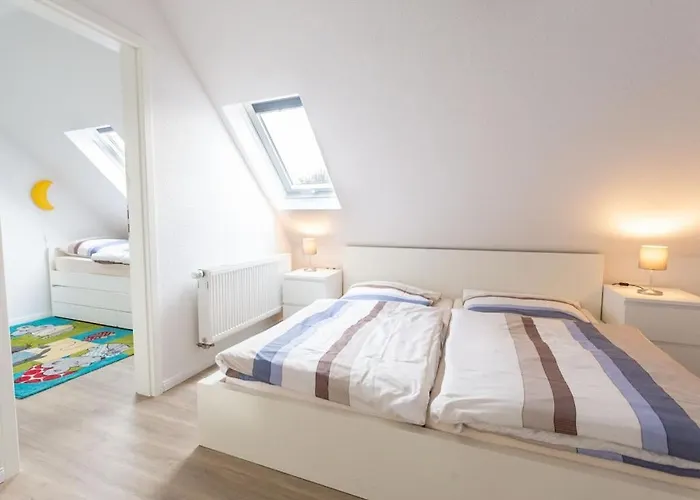 With 2 Bedrooms Semesterbostad *