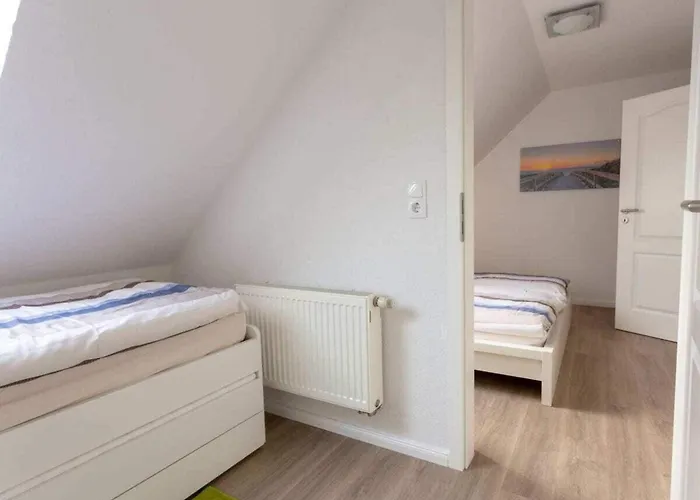 With 2 Bedrooms Norddeich (Norden)